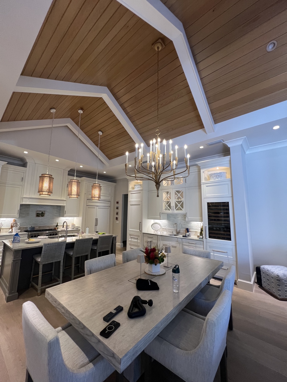 Kitchen lighting installation